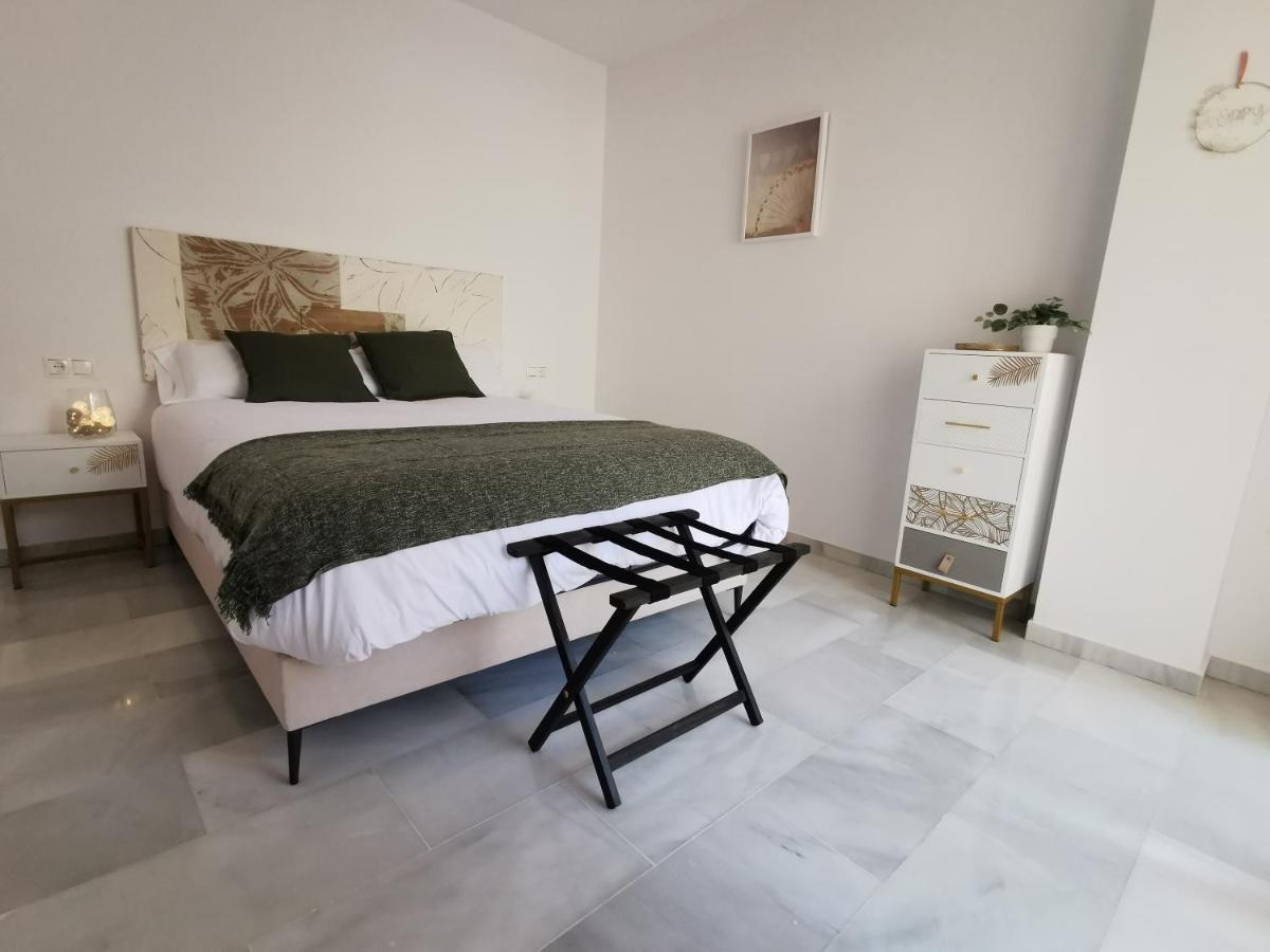 Marbella Junto Al Mar Con Gran Terraza Apartman Kültér fotó