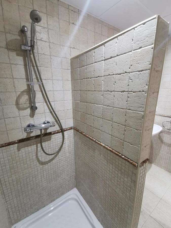 Marbella Junto Al Mar Con Gran Terraza Apartman Kültér fotó
